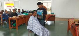 Pelatihan Peningkatan Kapasitas UMKM di Kalurahan Bandung